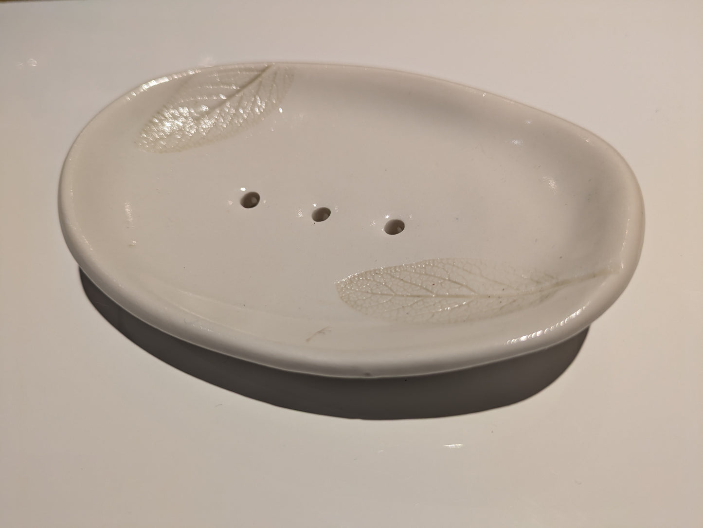 "Tahir" Oval Soap Dish