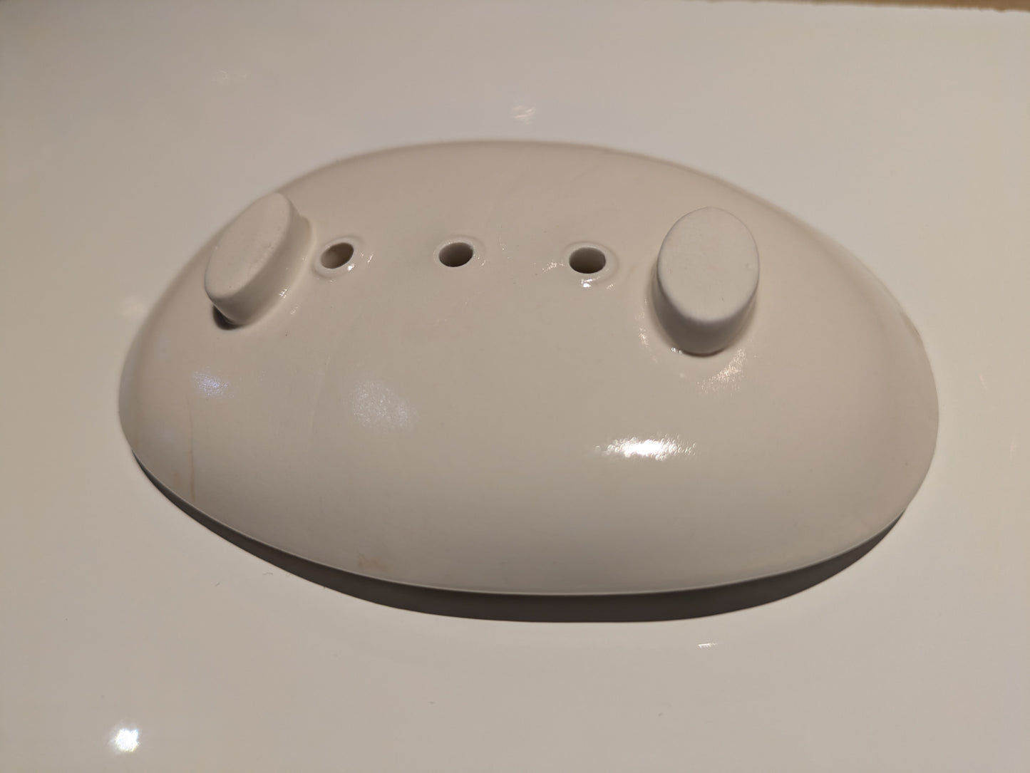 "Tahir" Oval Soap Dish