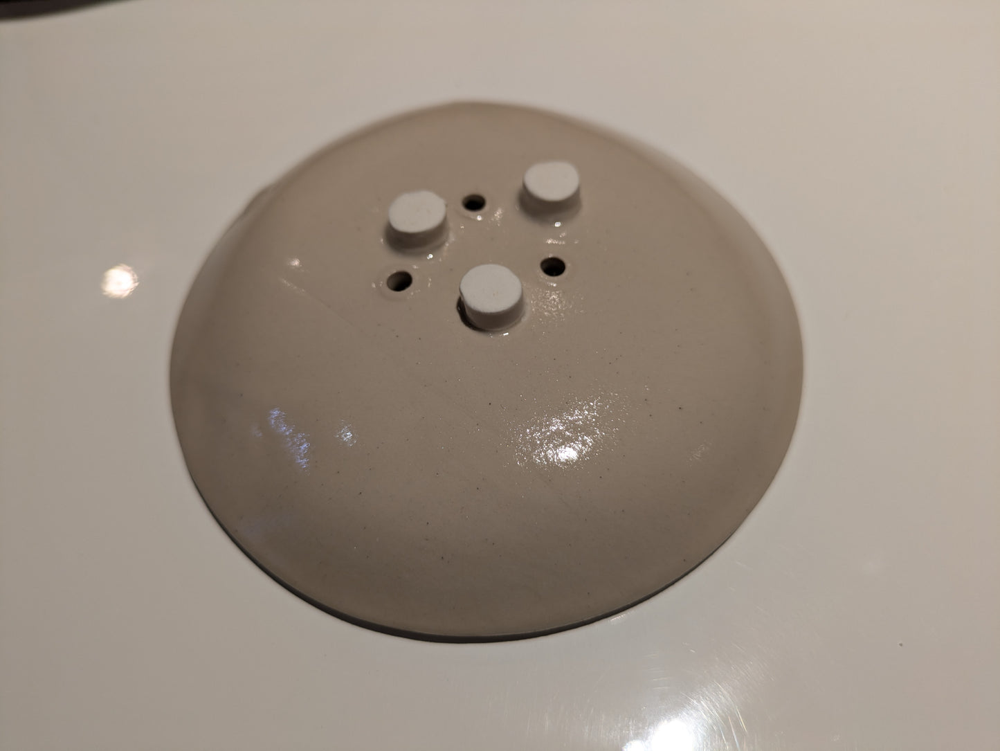 "Tahir" Round Soap Dish