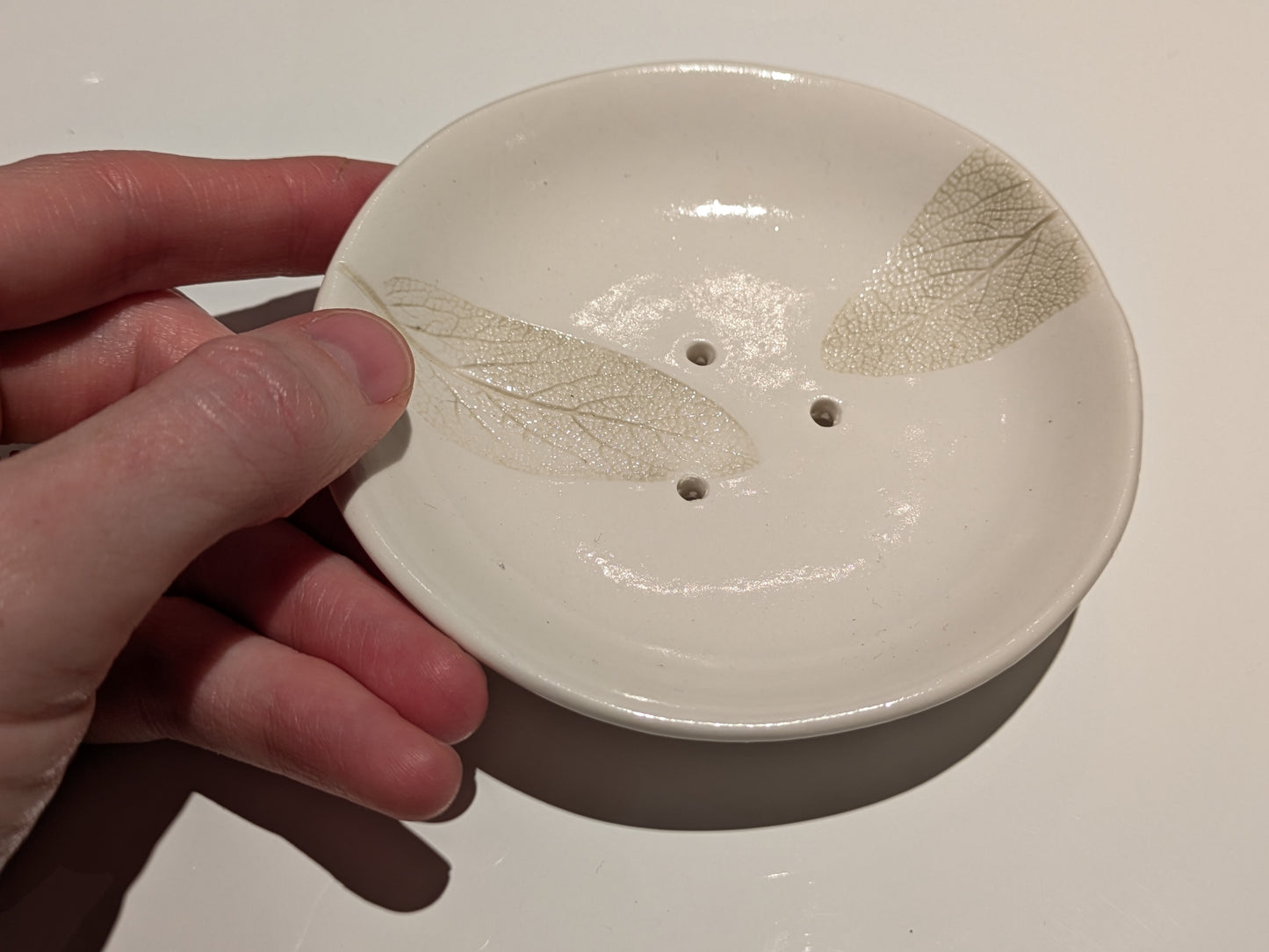 "Tahir" Round Soap Dish